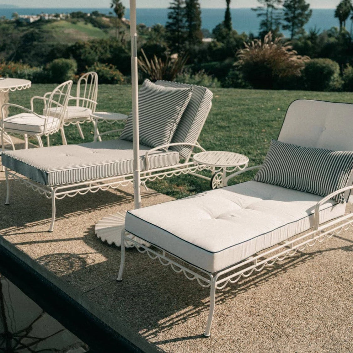 THE AL FRESCO SUN LOUNGER IN RIVIE WHITE | ANTIQUE WHITE FRAME | On Order