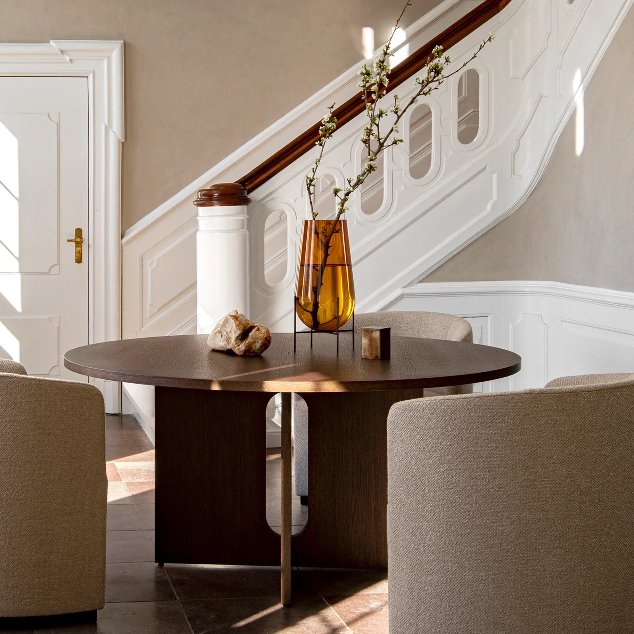 ANDROGYNE DINING TABLE | ROUND | On Order