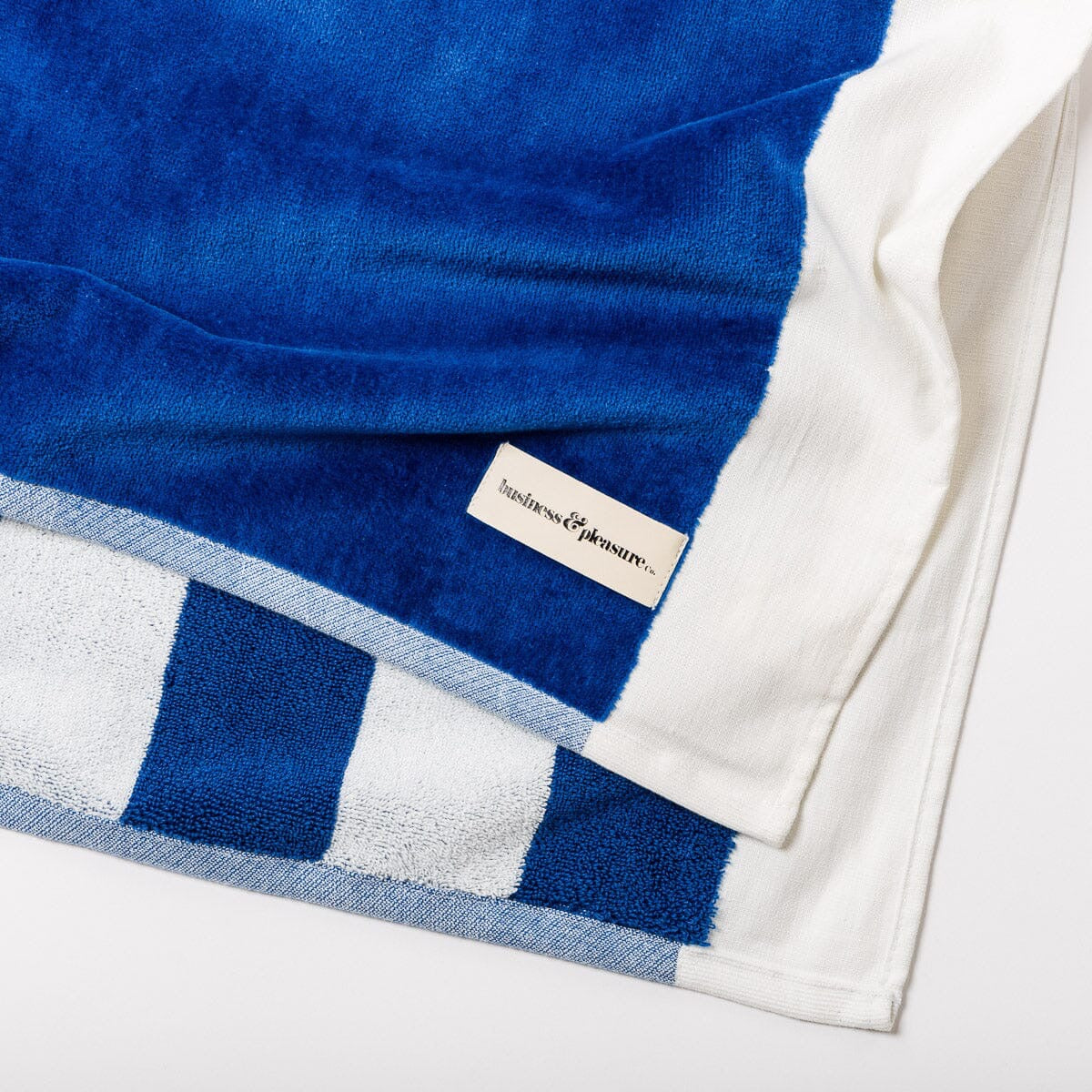 THE BEACH TOWEL - CREW MEDITERRANEAN BLUE STRIPE
