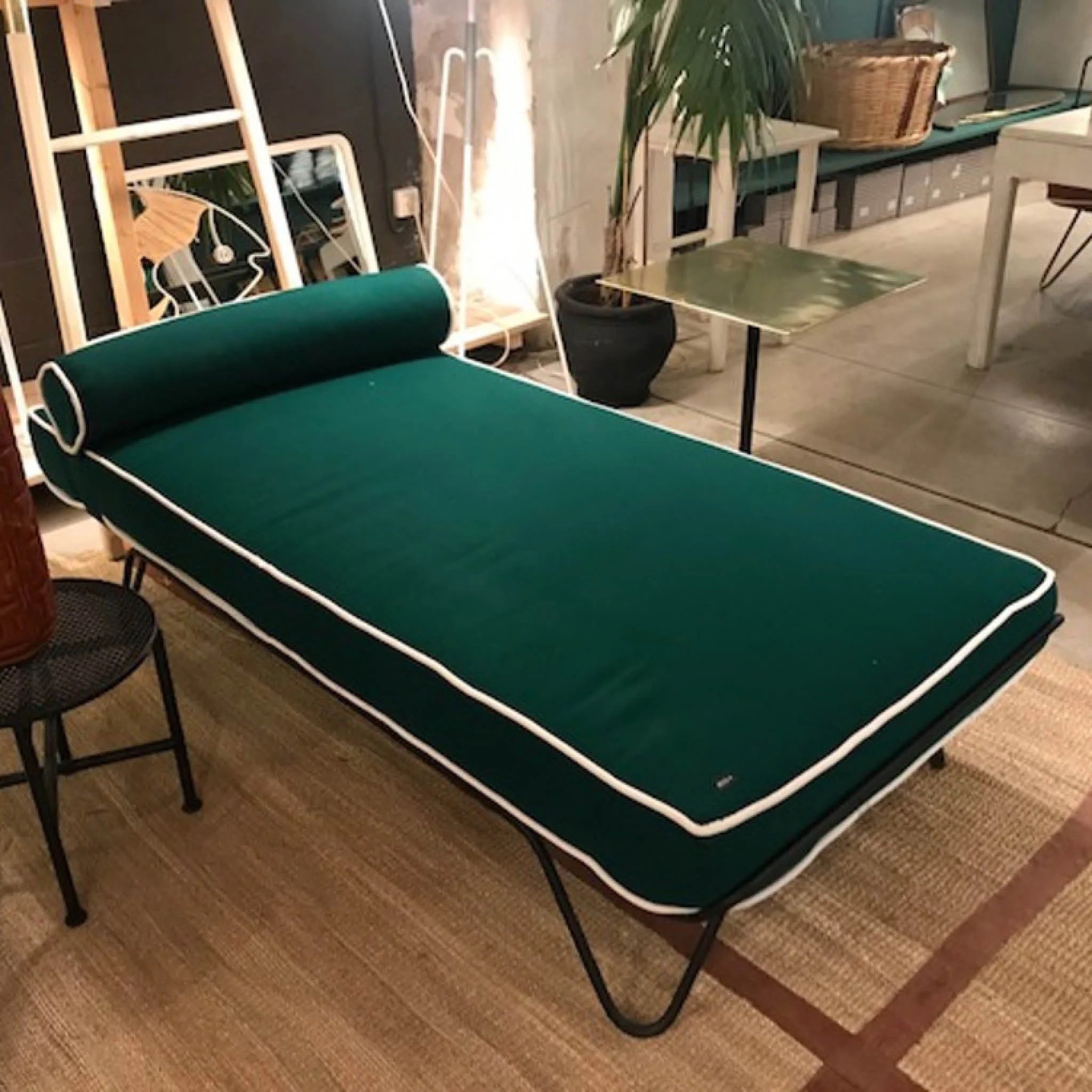 OUTDOOR  CROISETTE DAYBED | On Order