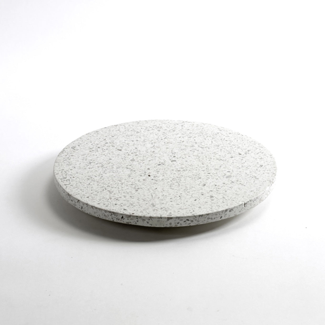 PLATTER ROUND M WHITE TERRAZZO