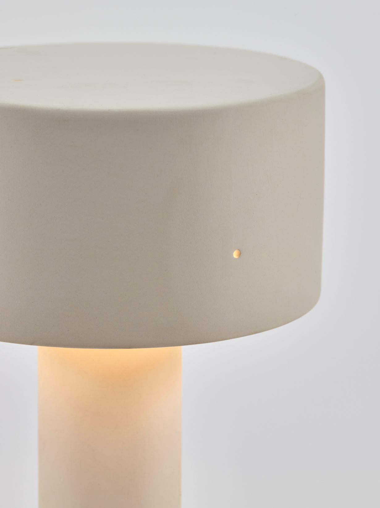 TABLE LAMP BEIGE CLARA 02