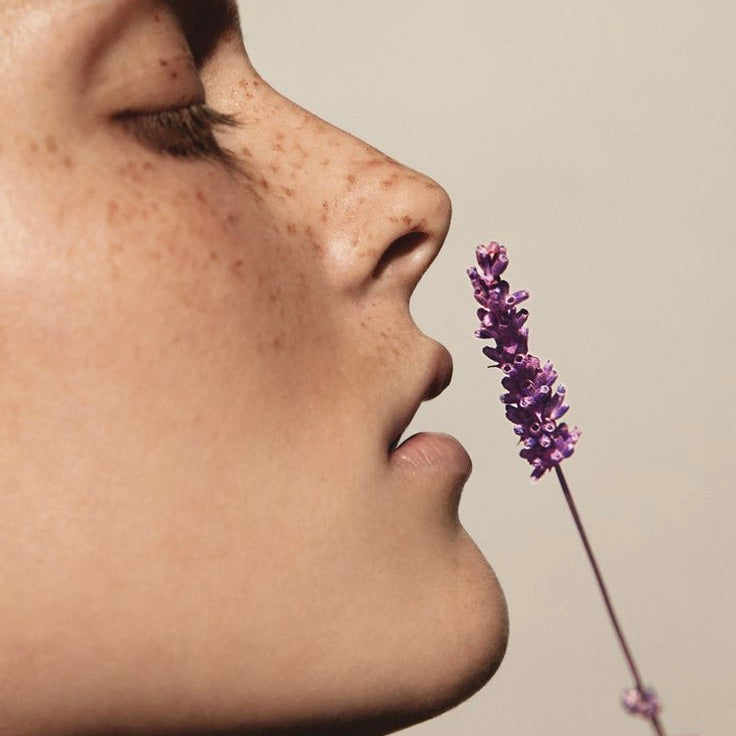 CELEBRATE YOUR FEMININE ESSENCE THROUGH AROMATHERAPY