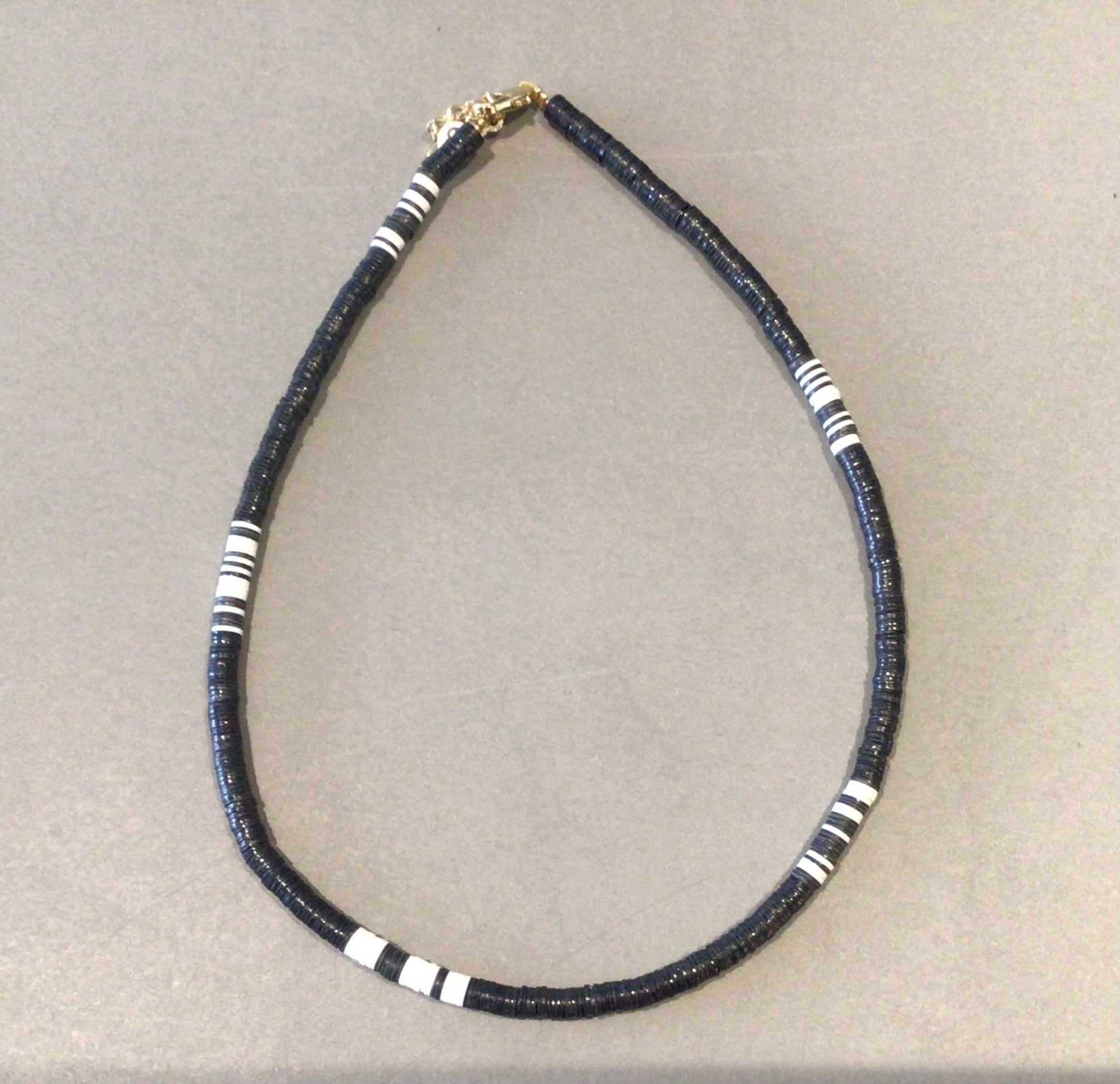 NECKLACE - HEISHI THIN BLACK