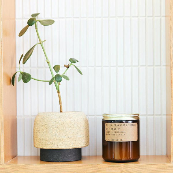 TEAKWOOD & TOBACCO SOY CANDLE - STANDARD